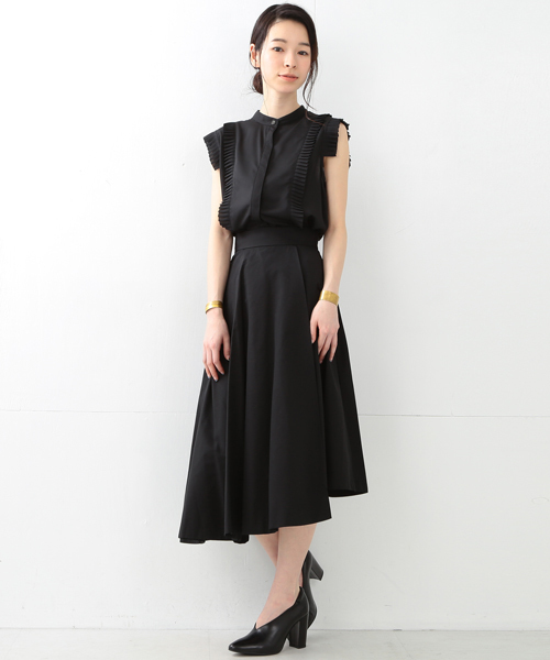 Ray BEAMS（レイビームス）の「Ray BEAMS / バンドカラー プリーツ ブラウス（シャツ/ブラウス・レディース・オフホワイト/ブラック・ONE SIZE）」の4枚目の写真