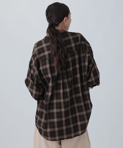 LEPSIM(レプシィム)の「アソートチェックシャツチュニック 1054544(シャツ/ブラウス・レディース・ブルー/ブラウン/ブラック/ホワイト×ブラック・FREE)」の6枚目の写真