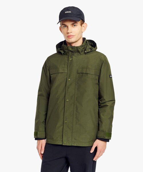 AIGLE(エーグル)の「GORE-TEX ゴアテックス 防風 防水 透湿 2レイヤー フーデッドジャケット T-KIT(マウンテンパーカー・メンズ・ブラック/ダークグリーン・S/L/XL/M)」の6枚目の写真