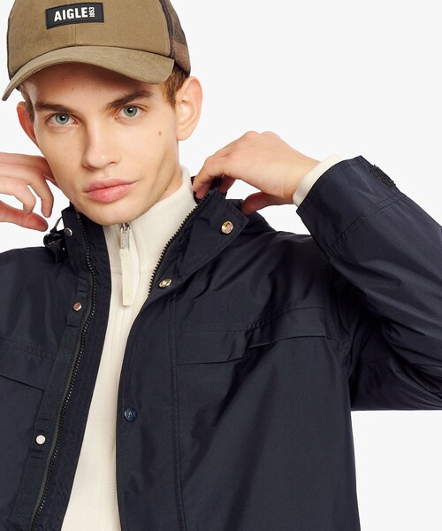 AIGLE(エーグル)の「GORE-TEX ゴアテックス 防風 防水 透湿 2レイヤー フーデッドジャケット T-KIT(マウンテンパーカー・メンズ・ブラック/ダークグリーン・S/L/XL/M)」の10枚目の写真