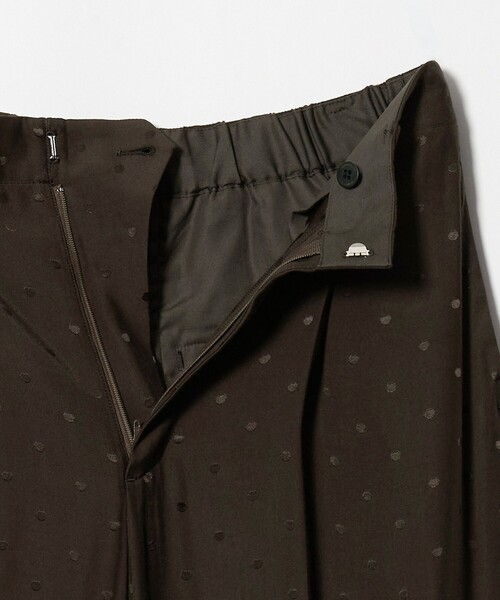 BEAUTY&YOUTH UNITED ARROWS(ビューティーアンドユースユナイテッドアローズ)の「レーヨン ドットジャガード タック バックゴムパンツ/ダークブラウン(その他パンツ・レディース・ダークブラウン・XS/M/S)」の14枚目の写真