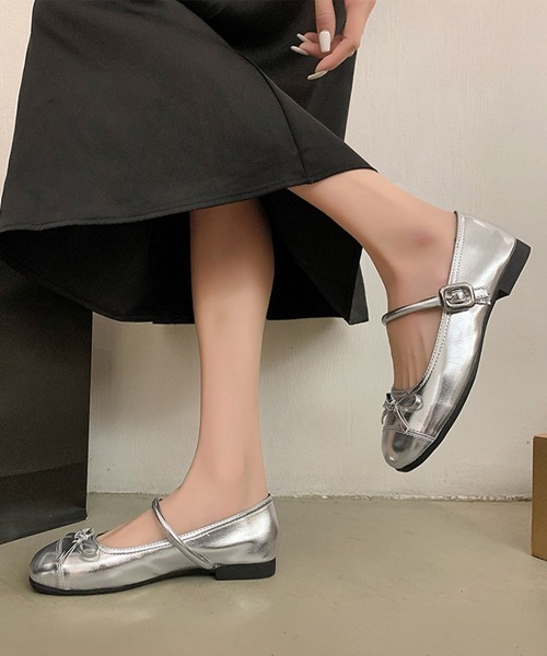 Miniministore(ミニミニストア)の「ストラップパンプス リボン レディース(パンプス・レディース・シルバー/ブラック・25.0cm/24.0cm/23.0cm/24.5cm/23.5cm/22.5cm)」の7枚目の写真