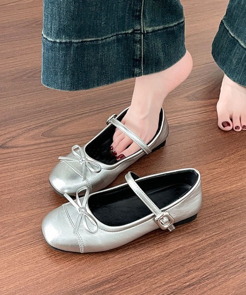 Miniministore(ミニミニストア)の「ストラップパンプス リボン レディース(パンプス・レディース・シルバー/ブラック・25.0cm/24.0cm/23.0cm/24.5cm/23.5cm/22.5cm)」の10枚目の写真