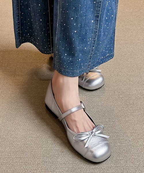 Miniministore(ミニミニストア)の「ストラップパンプス リボン レディース(パンプス・レディース・シルバー/ブラック・25.0cm/24.0cm/23.0cm/24.5cm/23.5cm/22.5cm)」の12枚目の写真