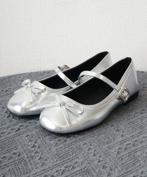 Miniministore(ミニミニストア)の「ストラップパンプス リボン レディース(パンプス・レディース・シルバー/ブラック・25.0cm/24.0cm/23.0cm/24.5cm/23.5cm/22.5cm)」の18枚目の写真