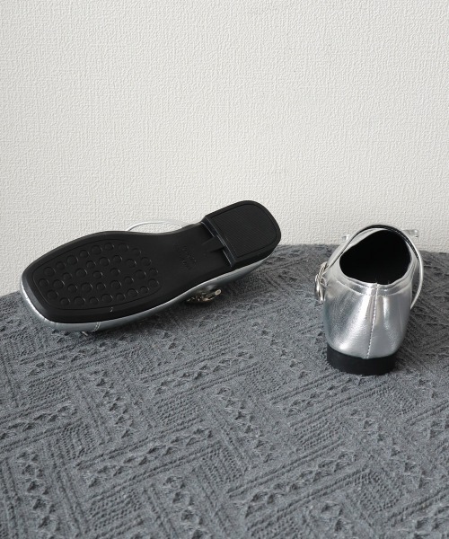 Miniministore(ミニミニストア)の「ストラップパンプス リボン レディース(パンプス・レディース・シルバー/ブラック・25.0cm/24.0cm/23.0cm/24.5cm/23.5cm/22.5cm)」の20枚目の写真