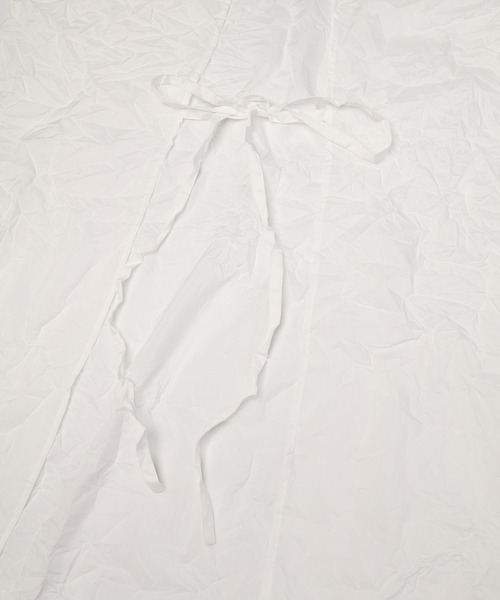 mintdesigns(ミントデザインズ)の「Crinkled Apron Dress(ワンピース・レディース・ホワイト/グレイッシュベージュ・ONESIZE)」の14枚目の写真