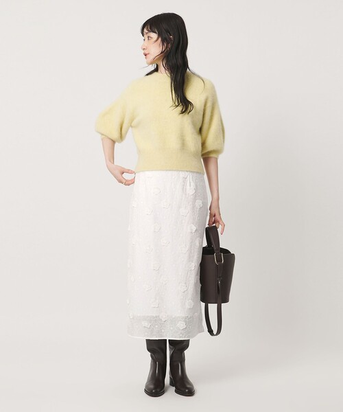 UNITED ARROWS(ユナイテッドアローズ)の「3Dフラワー タイトスカート ‐ウォッシャブル‐(スカート・レディース・ホワイト/ブラック・38/36)」の8枚目の写真