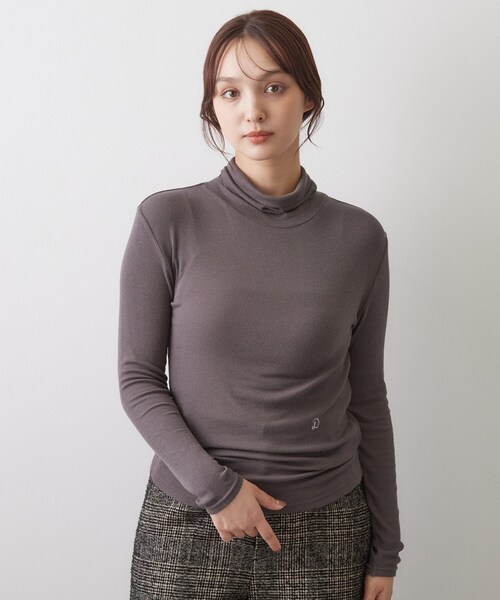 DRESSTERIOR(ドレステリア)の「ホカウル タートルネック(Tシャツ/カットソー・レディース・オフホワイト/ダークグレー/ブラック・36/38)」の3枚目の写真