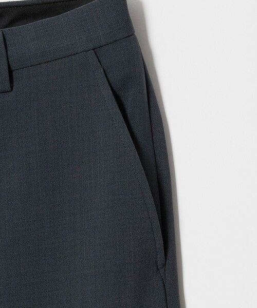 green label relaxing(グリーンレーベルリラクシング)の「ダブルクロス ワイド ストレート パンツ W5 -2WAYストレッチ-(スラックス・メンズ・ダークグレー/ブラック・XL/L/M/S)」の7枚目の写真
