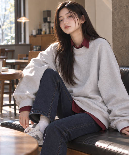 BBAEBBAE(ペッペ)の「ラウンドネック無地裏毛スウェットTシャツ 全4色(スウェット・レディース・ネイビー/ライトグレー/アッシュグレー/ブラック・X-LARGE/XX-LARGE/MEDIUM/LARGE)」の6枚目の写真
