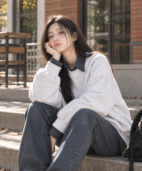 BBAEBBAE(ペッペ)の「ラウンドネック無地裏毛スウェットTシャツ 全4色(スウェット・レディース・ネイビー/ライトグレー/アッシュグレー/ブラック・X-LARGE/XX-LARGE/MEDIUM/LARGE)」の7枚目の写真