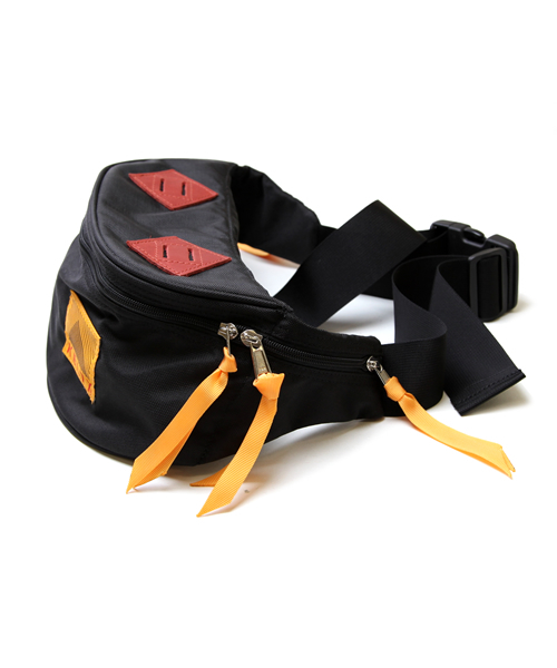 SHIPS GENERAL SUPPLY(シップスジェネラルサプライ)の「SHIPS GENERAL SUPPLY×KELTY: ウエストバッグ(ショルダーバッグ・メンズ・ブラック/ベージュ/ネイビー/レッド/ライトブルー/パープル・ONE SIZE)」の8枚目の写真