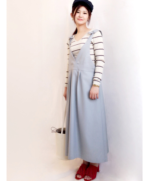 archives（アルシーヴ）の「サテンエプロン ワンピース（ワンピース・レディース・グレー/アイボリー/ブラック・MEDIUM）」の3枚目の写真