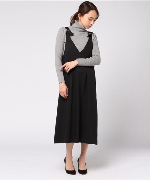 archives（アルシーヴ）の「サテンエプロン ワンピース（ワンピース・レディース・グレー/アイボリー/ブラック・MEDIUM）」の2枚目の写真