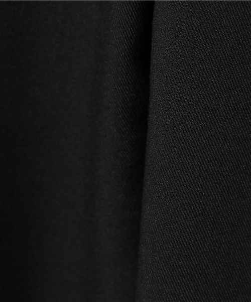 archives（アルシーヴ）の「サテンエプロン ワンピース（ワンピース・レディース・グレー/アイボリー/ブラック・MEDIUM）」の10枚目の写真