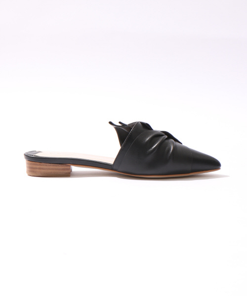 Au BANNISTER(オゥバニスター)の「リボンスリッパ(サンダル・レディース・ホワイト/ピンク/ブラック・SMALL/LARGE/MEDIUM)」の7枚目の写真