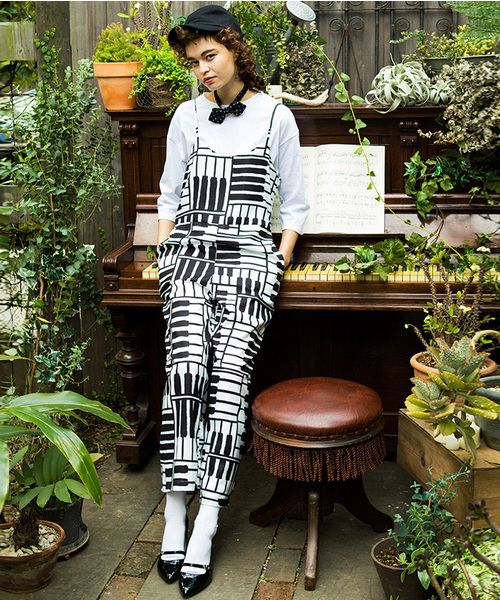 MERLOT（メルロー）の「ピアノストライプ柄キャミワイド