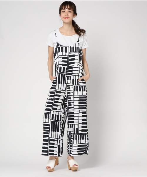 MERLOT（メルロー）の「ピアノストライプ柄キャミワイド