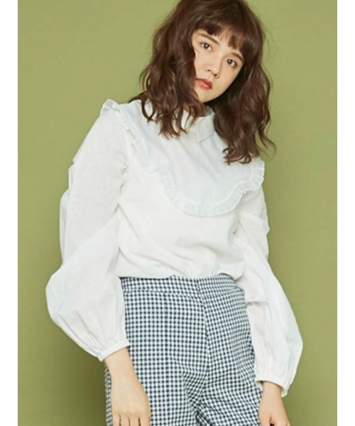 merry jenny（メリージェニー）の「いそざいフリルシャツ（シャツ/ブラウス・レディース・オフホワイト/ブラック/ライトブルー/ライトグレー・FREE）」の2枚目の写真