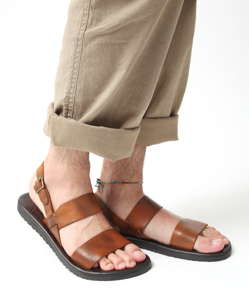 And A（アンドエー）の「バックストラップサンダル（BOEMOS）（サンダル・メンズ・ブラック/ブラウン・26cm/27cm）」の2枚目の写真