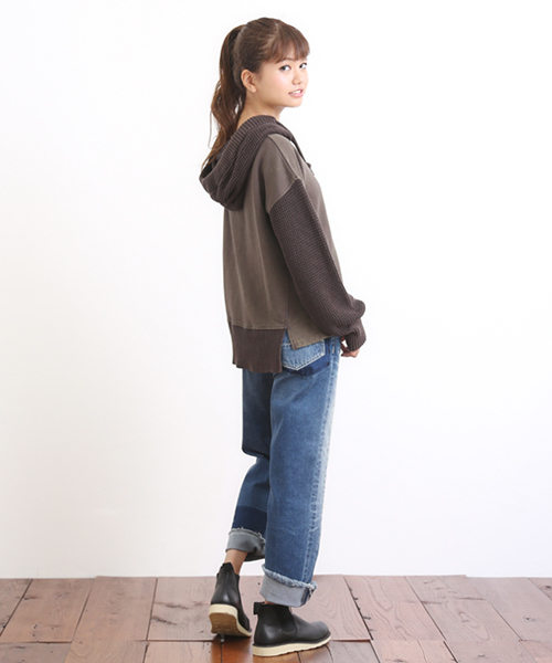 CUBE SUGAR（キューブシュガー）の「裏毛×ニット ビンテージ加工 プルオーバーパーカー（パーカー・レディース・ネイビー/レッド/チャコール・M）」の6枚目の写真