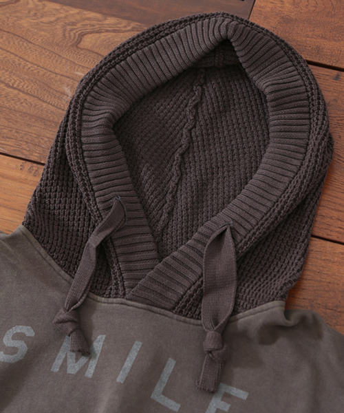 CUBE SUGAR（キューブシュガー）の「裏毛×ニット ビンテージ加工 プルオーバーパーカー（パーカー・レディース・ネイビー/レッド/チャコール・M）」の9枚目の写真