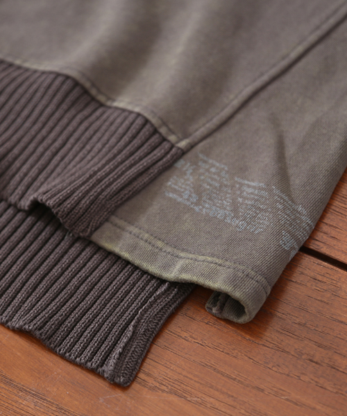 CUBE SUGAR（キューブシュガー）の「裏毛×ニット ビンテージ加工 プルオーバーパーカー（パーカー・レディース・ネイビー/レッド/チャコール・M）」の13枚目の写真