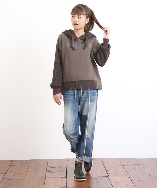 CUBE SUGAR（キューブシュガー）の「裏毛×ニット ビンテージ加工 プルオーバーパーカー（パーカー・レディース・ネイビー/レッド/チャコール・M）」の18枚目の写真