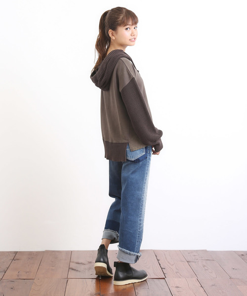 CUBE SUGAR（キューブシュガー）の「裏毛×ニット ビンテージ加工 プルオーバーパーカー（パーカー・レディース・ネイビー/レッド/チャコール・M）」の19枚目の写真