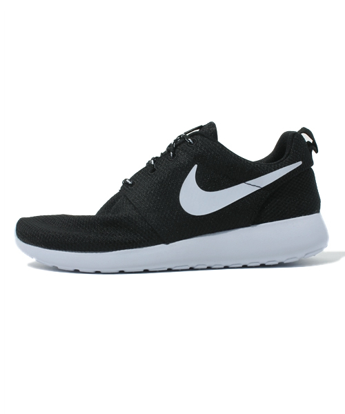 NIKE（ナイキ）の「WMNS NIKE ROSHE RUN ローシ ラン（スニーカー・レディース・ブラック/ピンク/グリーン・23cm/23.5cm/24cm/24.5cm）」の4枚目の写真