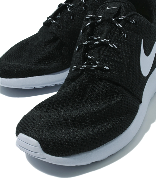 NIKE（ナイキ）の「WMNS NIKE ROSHE RUN ローシ ラン（スニーカー・レディース・ブラック/ピンク/グリーン・23cm/23.5cm/24cm/24.5cm）」の8枚目の写真