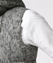 TATRAS（タトラス）の「TATRAS カモフラージュ柄ダウンベスト CESANO