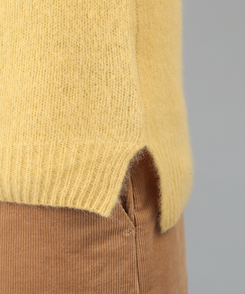RIVE DROITE（リヴドロワ）の「ラクーンボトルネックプルオーバー（ニット/セーター・レディース・モカ/マスタード/ピンク系その他・FREE）」の9枚目の写真