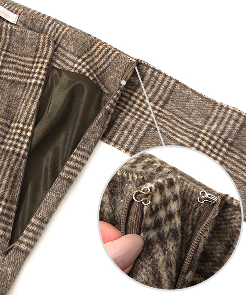 Pierrot（ピエロ）の「チェック柄ラップ風 ロングタイトスカート（スカート・レディース・ブラック/ネイビー/ブラウン・L/M）」の11枚目の写真