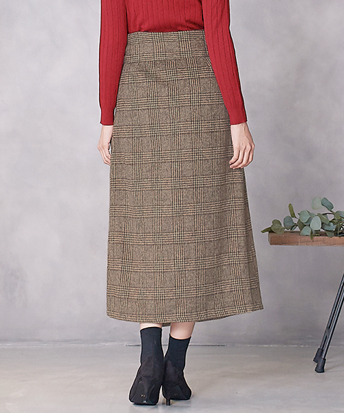 Pierrot（ピエロ）の「チェック柄ラップ風 ロングタイトスカート（スカート・レディース・ブラック/ネイビー/ブラウン・L/M）」の21枚目の写真