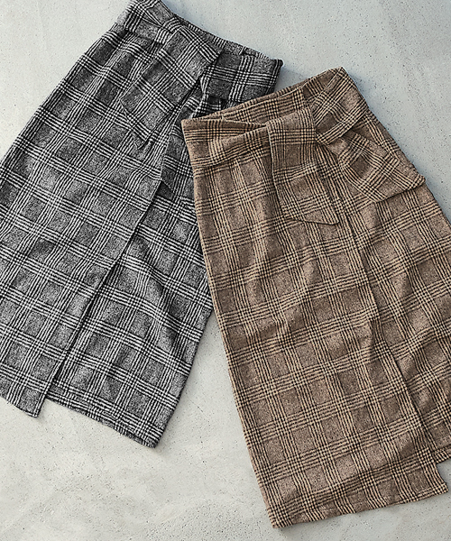 Pierrot（ピエロ）の「チェック柄ラップ風 ロングタイトスカート（スカート・レディース・ブラック/ネイビー/ブラウン・L/M）」の10枚目の写真