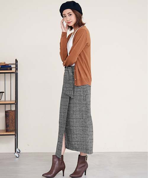 Pierrot（ピエロ）の「チェック柄ラップ風 ロングタイトスカート（スカート・レディース・ブラック/ネイビー/ブラウン・L/M）」の22枚目の写真