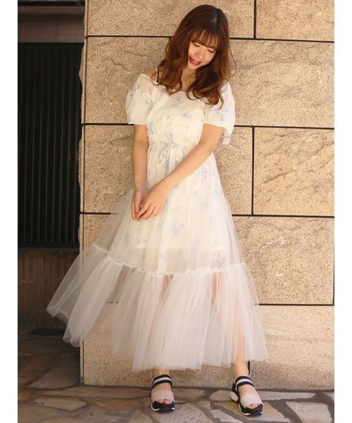 dazzlin（ダズリン）の「シアーフラワーロングワンピース