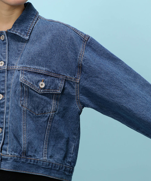 notch.（ノッチ）の「オーバーサイズショート丈Gジャン（デニムジャケット・レディース・スカイブルー/ネイビー/ブルー・M）」の7枚目の写真