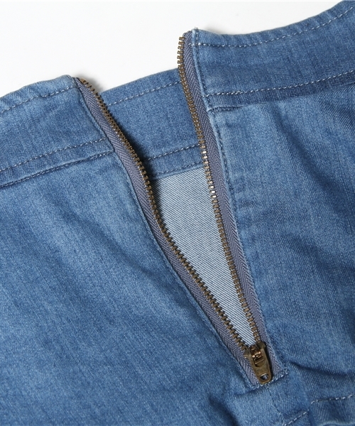 Ray BEAMS（レイビームス）の「◎Ray BEAMS / デニム ペプラム タイトスカート（スカート・レディース・ライトブルー/ネイビー・0/1）」の9枚目の写真