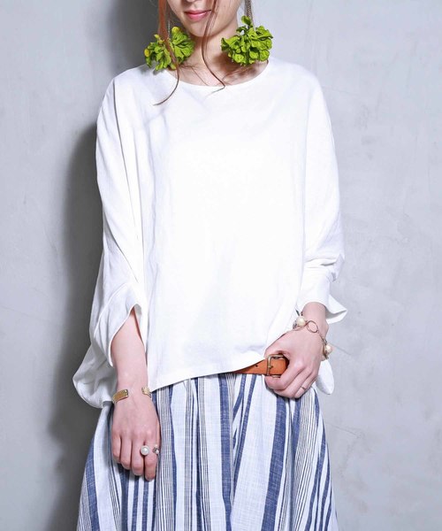 antiqua（アンティカ）の「カジュアル変形トップス（Tシャツ/カットソー・レディース・ブラック/オフホワイト・FREE）」の3枚目の写真