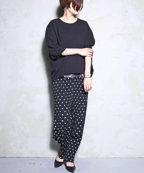 antiqua（アンティカ）の「カジュアル変形トップス（Tシャツ/カットソー・レディース・ブラック/オフホワイト・FREE）」の4枚目の写真