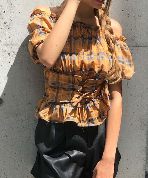 SPIGA(スピーガ)の「サッシュデザインチェックオフショル(シャツ/ブラウス・レディース・ピンク/イエロー/ネイビー・FREE)」の13枚目の写真