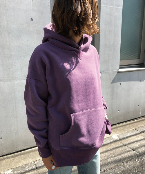 meJane(ミージェーン)の「ルーズシルエット/裏起毛パーカー(パーカー・レディース・ベージュ/ブラウン/オフホワイト/チャコールグレー/スモークピンク/ブラック/パープル/ライトグレー/オリーブ・フリー)」の13枚目の写真