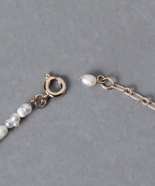 UNITED ARROWS（ユナイテッドアローズ）の「UBCS スモール PL ネックレス ◆（ネックレス・レディース・ホワイト・FREE）」の3枚目の写真