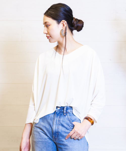 B.I.D.（ビーアイディー）の「BID / Rib地 V-Neck Tee Blouse（シャツ/ブラウス・レディース・ブラック/グレー/オフホワイト/グレイッシュベージュ・FREE）」の2枚目の写真