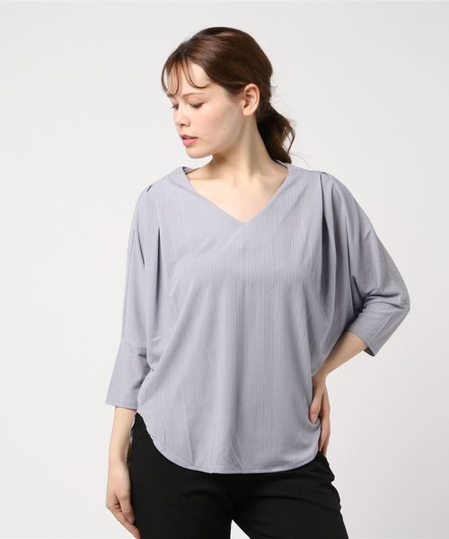 B.I.D.（ビーアイディー）の「BID / Rib地 V-Neck Tee Blouse（シャツ/ブラウス・レディース・ブラック/グレー/オフホワイト/グレイッシュベージュ・FREE）」の9枚目の写真