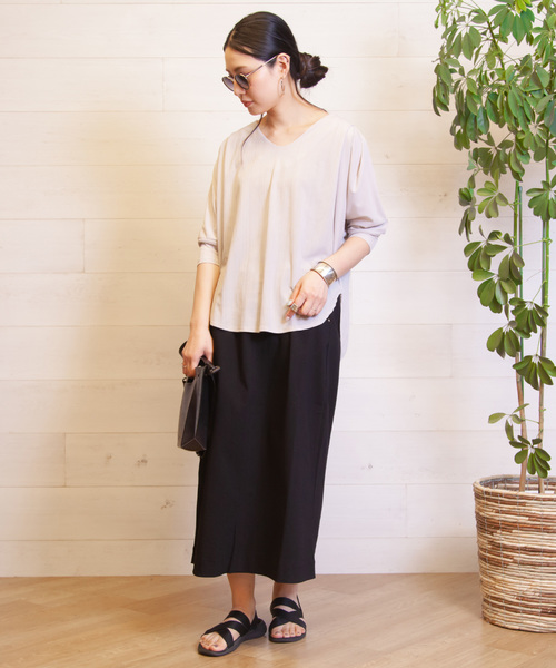 B.I.D.（ビーアイディー）の「BID / Rib地 V-Neck Tee Blouse（シャツ/ブラウス・レディース・ブラック/グレー/オフホワイト/グレイッシュベージュ・FREE）」の19枚目の写真