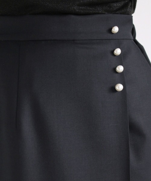 kaene（カエン）の「パールボタン付スカート（スーツスカート・レディース・ベージュ/ネイビー・38/36/34）」の6枚目の写真
